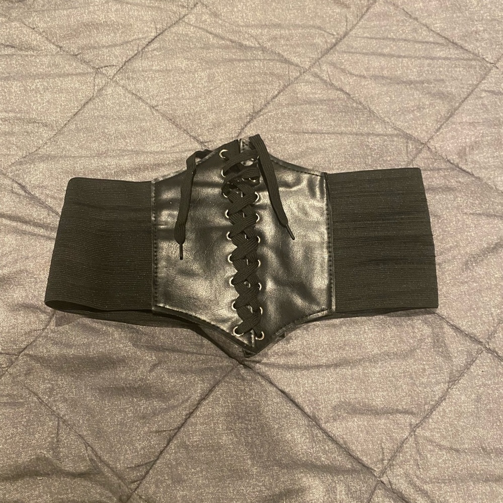 Black leather front bustier